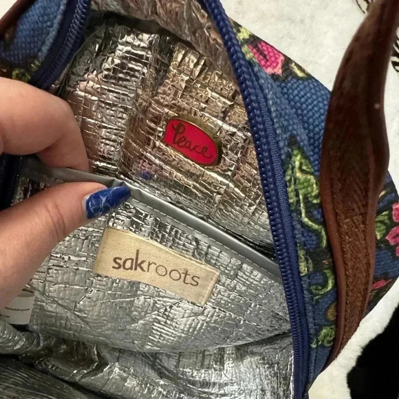 Sakroots Lunch Bag Thermal 9" x 4" x 7" Floral "True Love" Peace Insulated - Picture 8 of 14